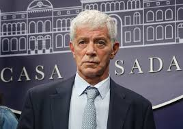 lolariemucho's tweet photo. Citados x diputados por #MileiEstafador,  sólo uno asistió. 
Siguen la línea del presidente, se #defecan en en las #ratas del congreso.

Roberto Silva, titular de la CNV.
Mariano Cúneo Libarona, mtro de Justicia
Guillermo Francos, Jefe de Gabinete
Luis Caputo, mtro de Economía https://t.co/l8MCuyvJqu