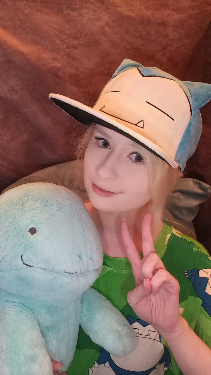 Pikachusdays return! Time for a cozy pokemon stream today, come join for some OG Diamond/Pearl

Twitch.tv/madambella 

#pokemon #pokemoncosplay #cozy #smallstreamer #SupportSmallStreamers