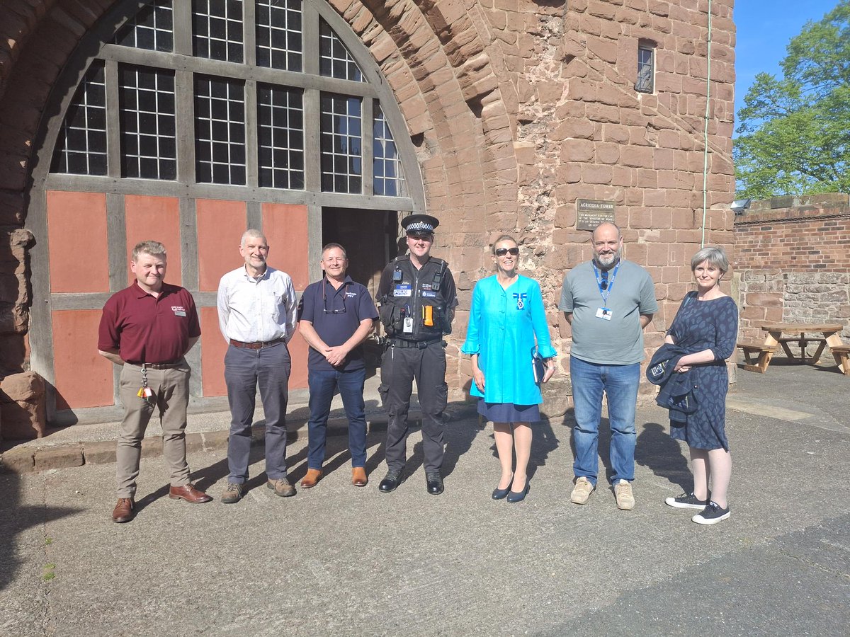 gluning's tweet image. Amazing engagement afternoon with @highsheriffs @JoelleWarren @EnglishHeritage @UoC_LawSchool @uochester @CheshPolRural #ChesterCastle #profstewartainsworth old ideas, new directions .. exciting times around the corner 😀