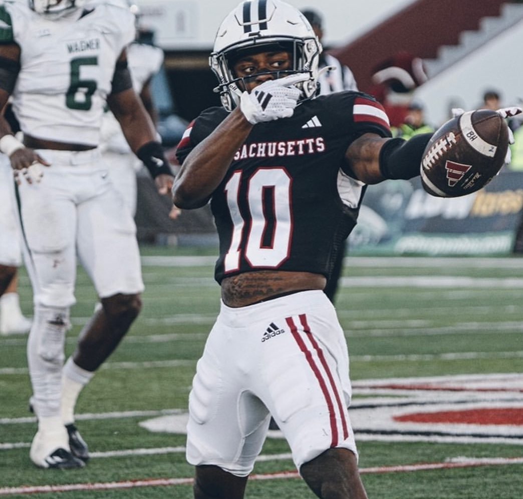 Tj Maddox (@ftm_3_tj) on Twitter photo Blessed to receive an offer from the University of Massachusetts!!!
<a href="/CoachKeyte/">Jared Keyte</a> <a href="/chillbelton/">Bill Belton</a> <a href="/winslowtwpfb/">Winslow Twp HS Football</a> <a href="/RivalsFriedman/">Adam Friedman</a> <a href="/BrianDohn247/">BrianDohn247</a> <a href="/RivalsRichie/">Richie O’Leary</a> <a href="/adamgorney/">Adam Gorney</a> <a href="/EdOBrienCFB/">EdOBrienCFB</a> <a href="/ChadSimmons_/">ChadSimmons</a> <a href="/MohrRecruiting/">Brian Mohr</a> <a href="/SWiltfong_/">Steve Wiltfong</a> <a href="/TheUCReport/">Billy Tucker</a> <a href="/CoachLewis_shec/">Coach Kaiwan Lewis</a> <a href="/K_Glaud58/">Ka'Lial Glaud</a> Blessed to receive an offer from the University of Massachusetts!!!
<a href="/CoachKeyte/">Jared Keyte</a> <a href="/chillbelton/">Bill Belton</a> <a href="/winslowtwpfb/">Winslow Twp HS Football</a> <a href="/RivalsFriedman/">Adam Friedman</a> <a href="/BrianDohn247/">BrianDohn247</a> <a href="/RivalsRichie/">Richie O’Leary</a> <a href="/adamgorney/">Adam Gorney</a> <a href="/EdOBrienCFB/">EdOBrienCFB</a> <a href="/ChadSimmons_/">ChadSimmons</a> <a href="/MohrRecruiting/">Brian Mohr</a> <a href="/SWiltfong_/">Steve Wiltfong</a> <a href="/TheUCReport/">Billy Tucker</a> <a href="/CoachLewis_shec/">Coach Kaiwan Lewis</a> <a href="/K_Glaud58/">Ka'Lial Glaud</a>