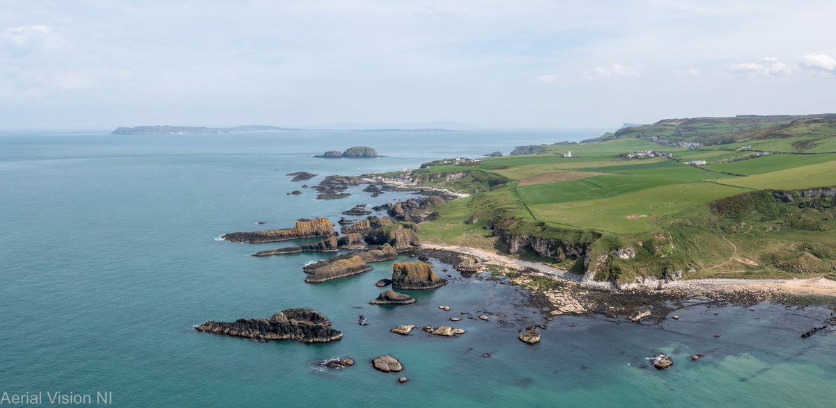 aerialvisionni's tweet photo. Ballintoy Harbour not only holds a special place in visitors hearts because of Game Of Thrones, it has held that place long before with its stunning stacks, secret beach, beautiful church and breath taking views out to Sheep Island and beyond to Rathlin Island @VisitCauseway https://t.co/VqONAza4KK