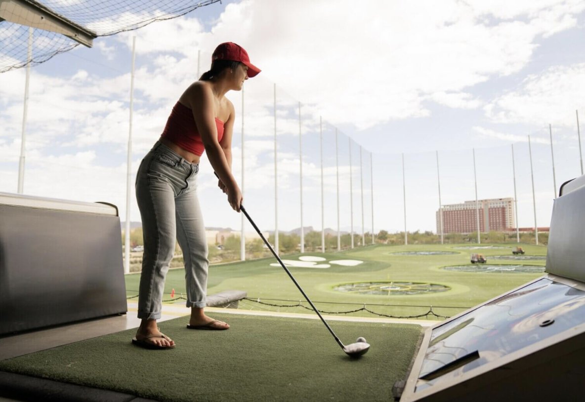 MnG_Industries's tweet image. 🏌️‍♂️ Is your golf season #WiredForSuccess?
From local ranges to pro facilities, we supply durable wire rope and rigging hardware built to perform. When it comes to netting systems, every detail counts. (Not sure about her shoes though. 😂)