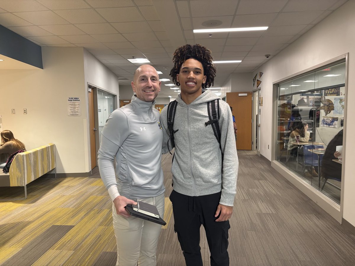 Thank you Coach Bergie from SDSU for coming to Waseca and spending some time with Deron Russell!!