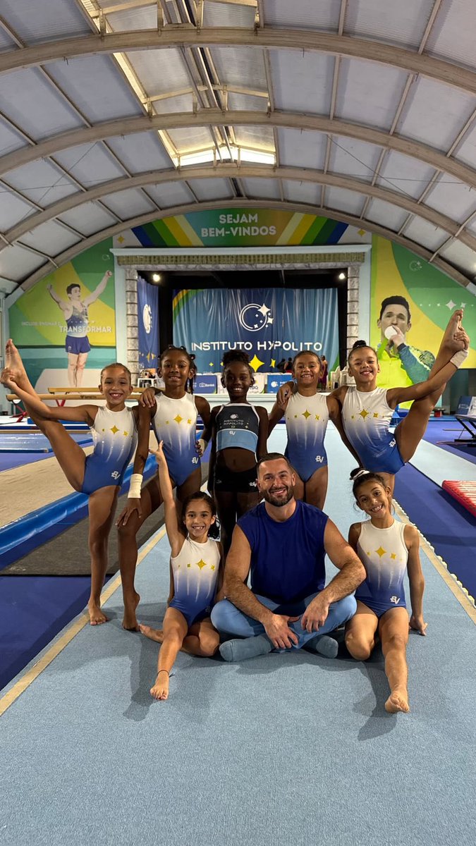 Sou feliz por ter todos vocês comigo! 🩵✨