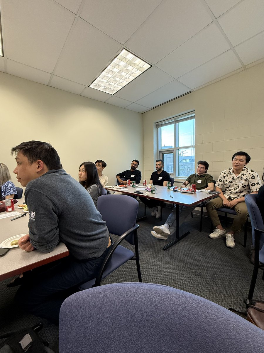 Western_MDPhD's tweet image. Photos from our year-end wrap party 🎉 Huge thanks go out to Dr. Khanna our director & Kelly our program assistant for their ongoing support & leadership in the improvements made to the program! Shout-out to our alum Dr. Cecchini @Path_Matt on a fun talk about all things AI 🤖