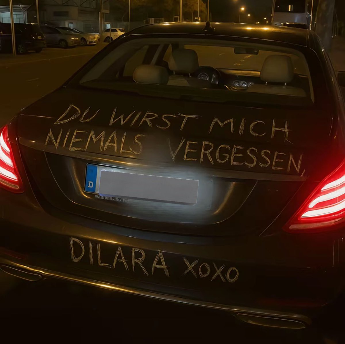 dilara ✰ tweet media