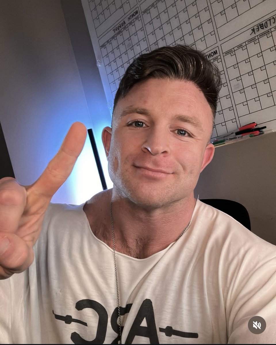 CayceAdam's tweet photo. Success without health isn’t success.
It’s a ticking clock.
You don’t need more grind.
You need a better strategy, one that starts with you. 🧠🏋️‍♂️
#MindsetMatters #FitnessLifestyle #Longevity #BodyAndMind #RefuseToStop #AdamCayce https://t.co/Fg94glmMAE