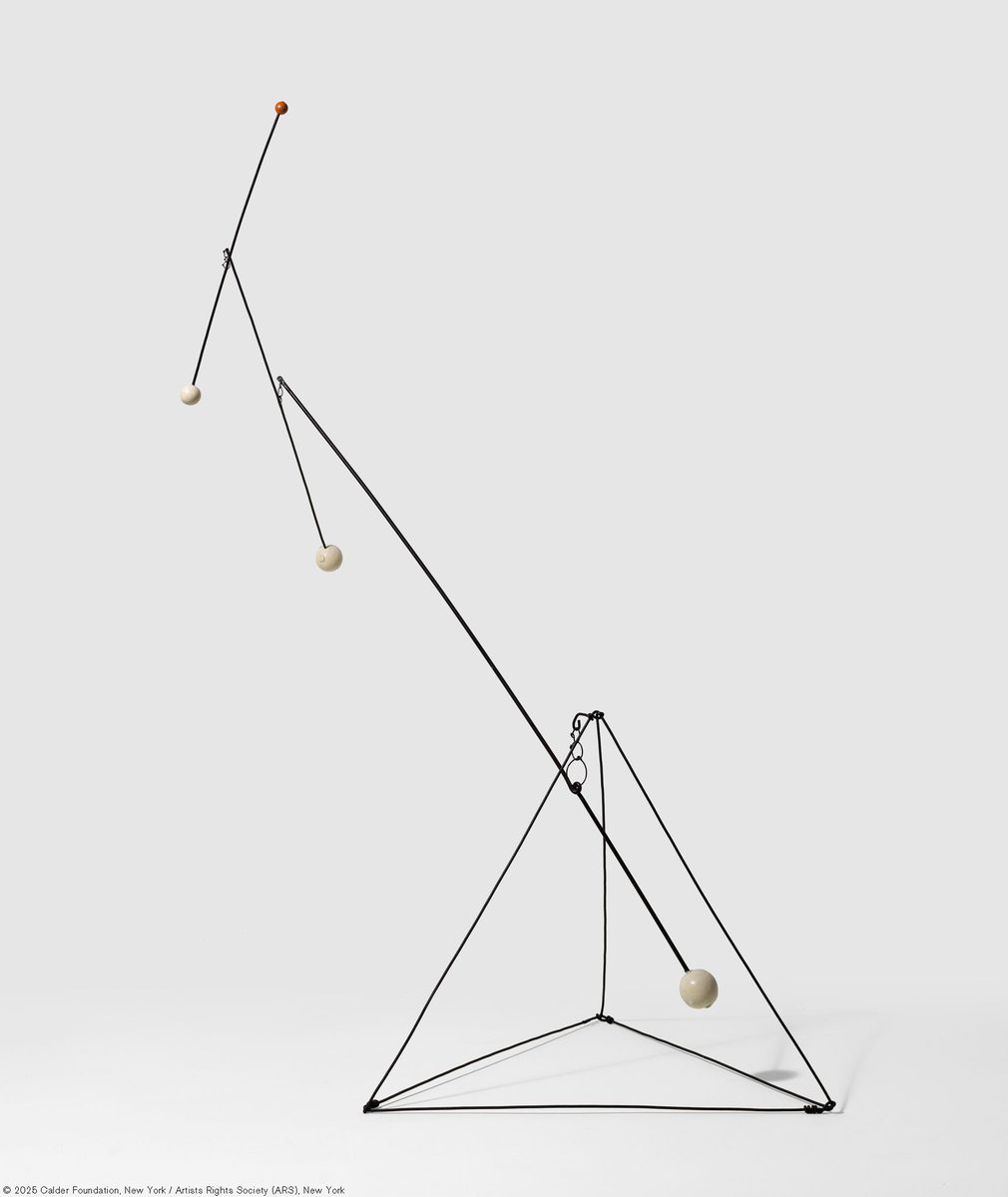 In 1931, Calder began to incorporate movement into his abstract objects.  The standing mobile seen here is one of the artist’s earliest kinetic sculptures. Read more: tinyurl.com/27fsmzpu