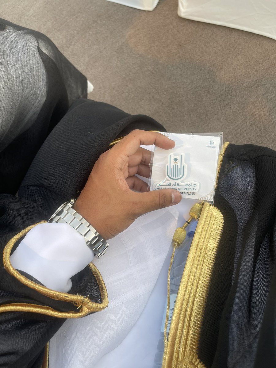 #تخرج_جامعة_أم_القرى_73

الحمد لله حتى يبلغ الحمد منتهاه. اليوم تخرجت، وأقف بفخر على عتبة حلم جديد. شكرًا لكل من دعمني وكان سببًا بعد الله في هذا النجاح.