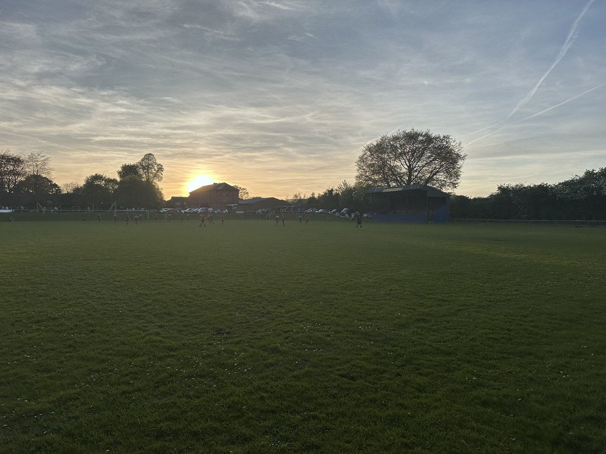 Game 146 of 24/25
Ground 501
A nice local trip to <a href="/MordaUnitedFC/">MordaUnitedFC</a> tonight. Cracking stand there and a lovely evening for football! #groundhop #groundhopping