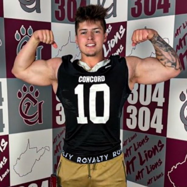 _alexboyce_'s tweet image. Great visit today at Concord University !!
Thank you @coachJZimmerman @CoachDCJohnson @CUCoachEdwards @CoachDylanQuick @Coach_DWhitney @ConcordFootball
@210ths @GordonCohagan @PAELITE7v7 @wpialsportsnews @CaryMoyer @BallHawkMedia1 @skydevelopment_