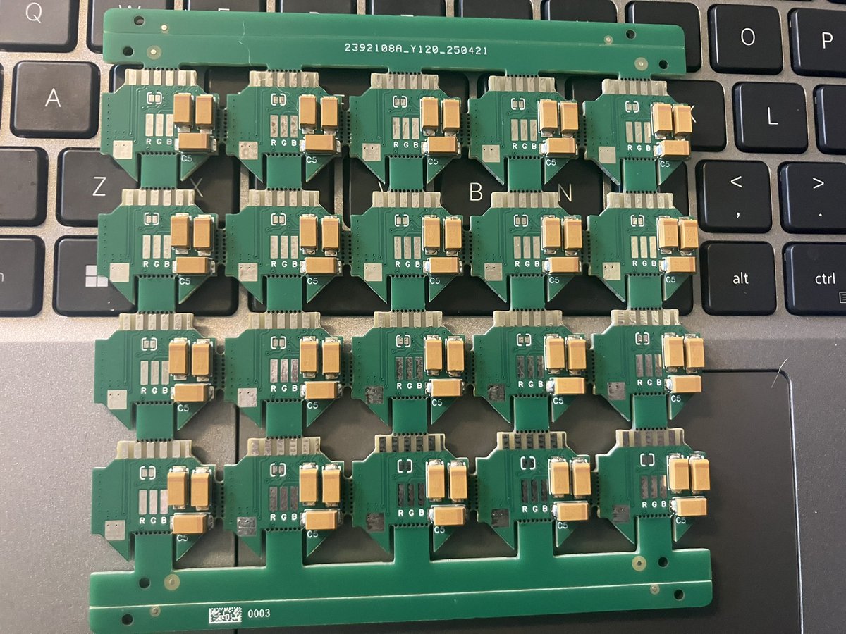 retroaccess's tweet image. Please retweet: Coax cable is arriving on the 9th, all PCBs have been fully stocked to last the next few months. These are PCBs for PS1 cables, they have 3 tantalum capacitors and optional space for a sync stripper on the back (in order to make BNC cables.)