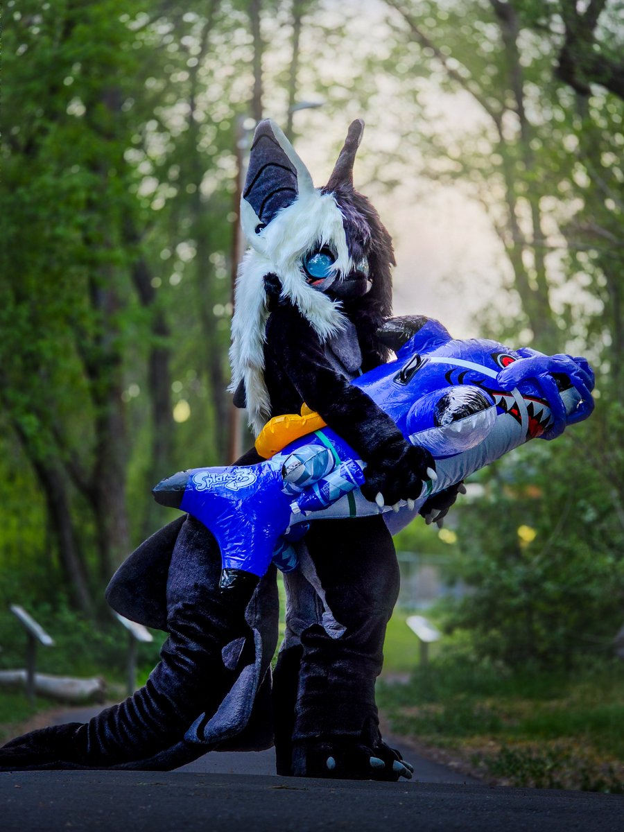 rubberist sharkerist tweet media