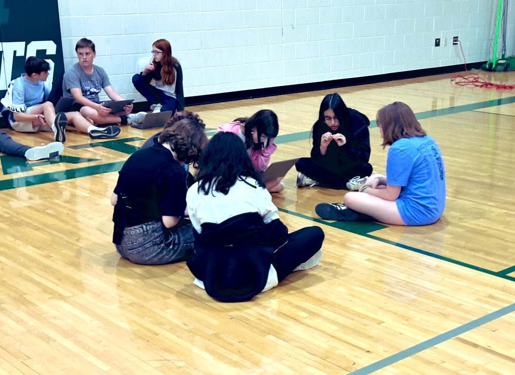 CSTWildcatsMS's tweet photo. This team of PE teachers are getting their students signed up for the 3rd annual triathlon…May 9th!!
#CSTROCS!
#CST25 https://t.co/0jTOlDVvut