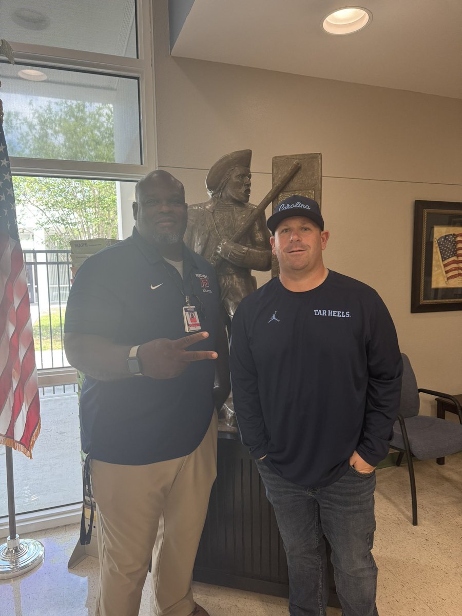 Thank you <a href="/_thebillymiller/">Billy Miller</a> for stopping by <a href="/TheFHSPatriots/">Freedom High School, Tampa</a> to discuss the big things happening at <a href="/FreedomFBTampa/">Freedom Football</a>