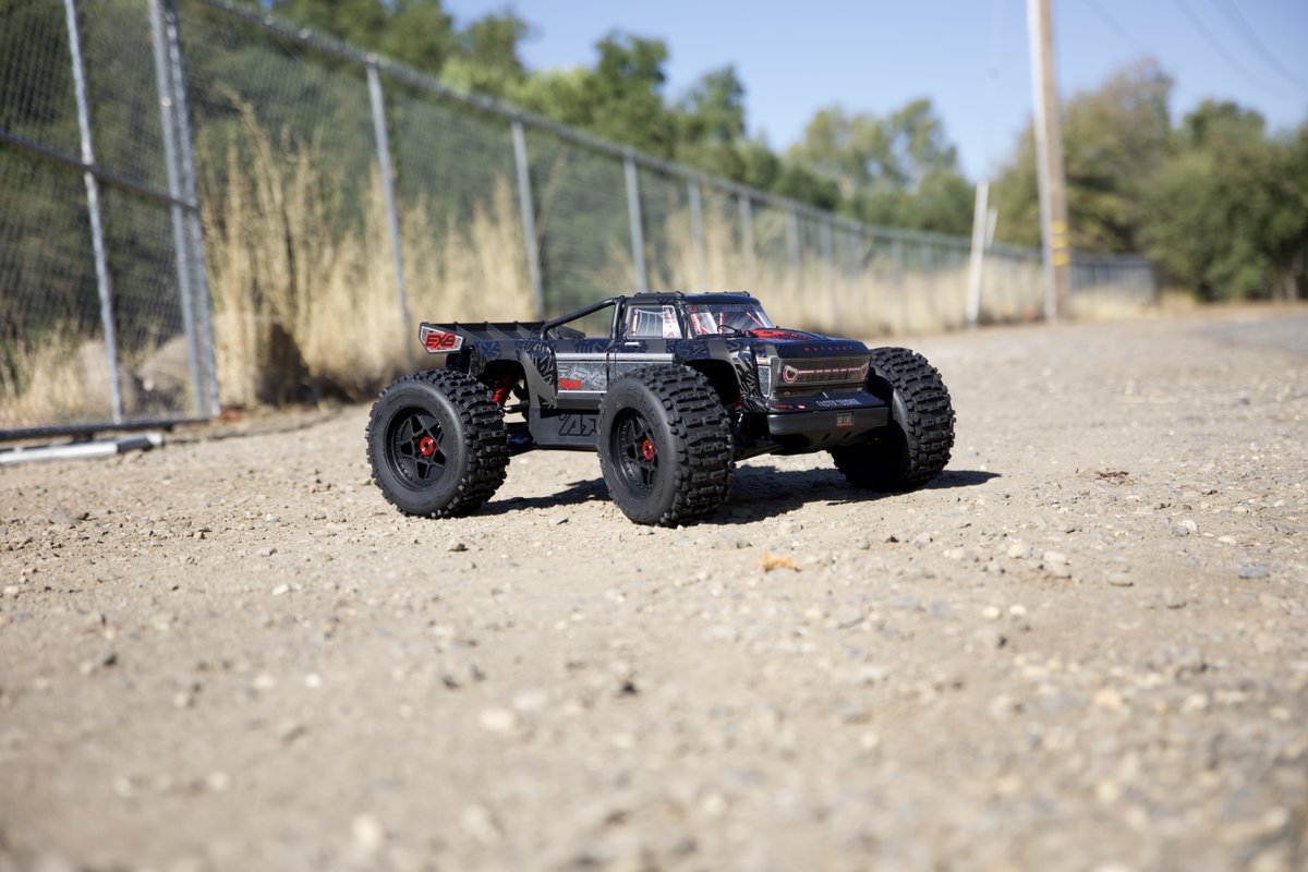 RCPlanetUSA's tweet photo. Where would you take this beast?

#RCPlanet https://t.co/iiNxGHfP3j