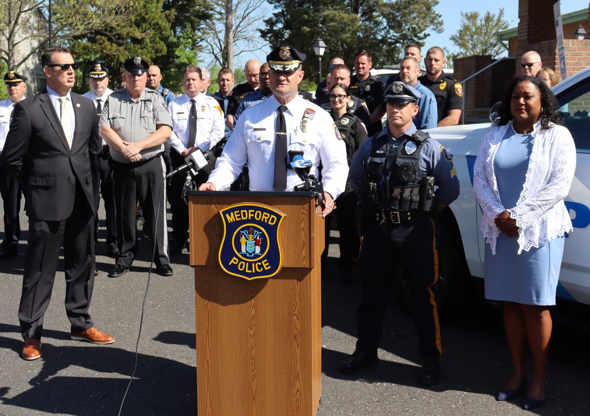 BurlcoPros's tweet photo. Prosecutor LaChia L. Bradshaw  unveiled a program today designed to create a less stressful atmosphere for special needs motorists by improving communication between police and those with Autism Spectrum Disorder during traffic stops. https://t.co/KpY6uPa2cX @MedfordPolice https://t.co/w6VySodVer