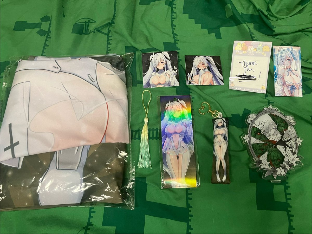 FatefulDestroy1's tweet photo. @missnekopon My Cindi Daki came in today, all the stuff included is so nice 🥰 https://t.co/q2E6ksG2dJ