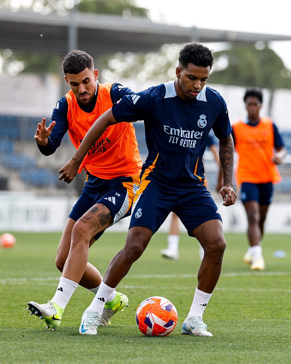 🔵 <a href="/RodrygoGoes/">Rodrygo Goes</a>
🟠 <a href="/DaniCeballos46/">Daniel Ceballos</a>