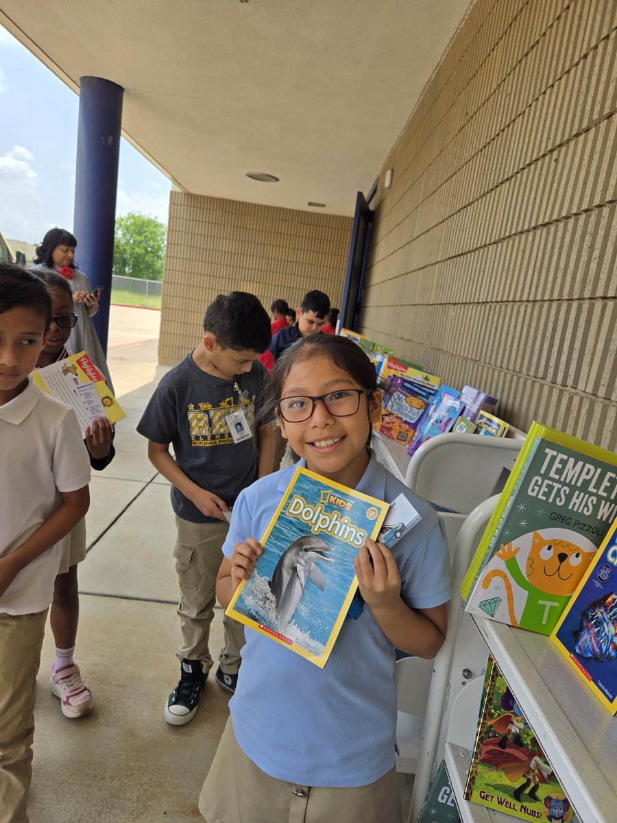 Amy Owens (@reeslibrarian) on Twitter photo Last week <a href="/ReesStars/">Rees Elementary (Performing & Visual Arts Academy)</a> had a wonderful visit from our friends #BesstheBookBus and <a href="/CITGO/">CITGO Petroleum Corporation</a>! Our 1st and 2nd graders enjoyed a story and were able to select a new book to help build their home libraries! Thank you <a href="/AliefISD/">Alief ISD</a> and Dee Jones! <a href="/MireyaFromTX/">Mireya Lara</a> <a href="/KathyCherryAP/">KathyCherry</a> Last week <a href="/ReesStars/">Rees Elementary (Performing & Visual Arts Academy)</a> had a wonderful visit from our friends #BesstheBookBus and <a href="/CITGO/">CITGO Petroleum Corporation</a>! Our 1st and 2nd graders enjoyed a story and were able to select a new book to help build their home libraries! Thank you <a href="/AliefISD/">Alief ISD</a> and Dee Jones! <a href="/MireyaFromTX/">Mireya Lara</a> <a href="/KathyCherryAP/">KathyCherry</a>