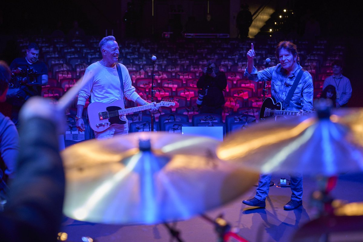 Danny Clinch tweet media