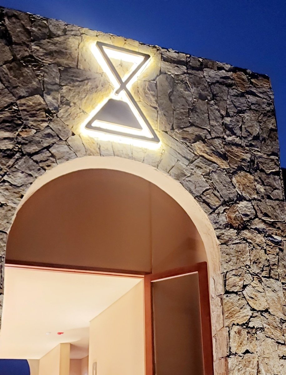 <a href="/AldmanAlmtwr/">كَائِنٌ ضَوئّيْ</a> #جبال_فيفا 
أول مره ازورها من يوم خلقت 😅
جمالها اجوائها طبعآ رحناها ف أيام الشتاء 
انصحكم بزيارتها  حياكم الله 🤩🇸🇦
#جازان_الان