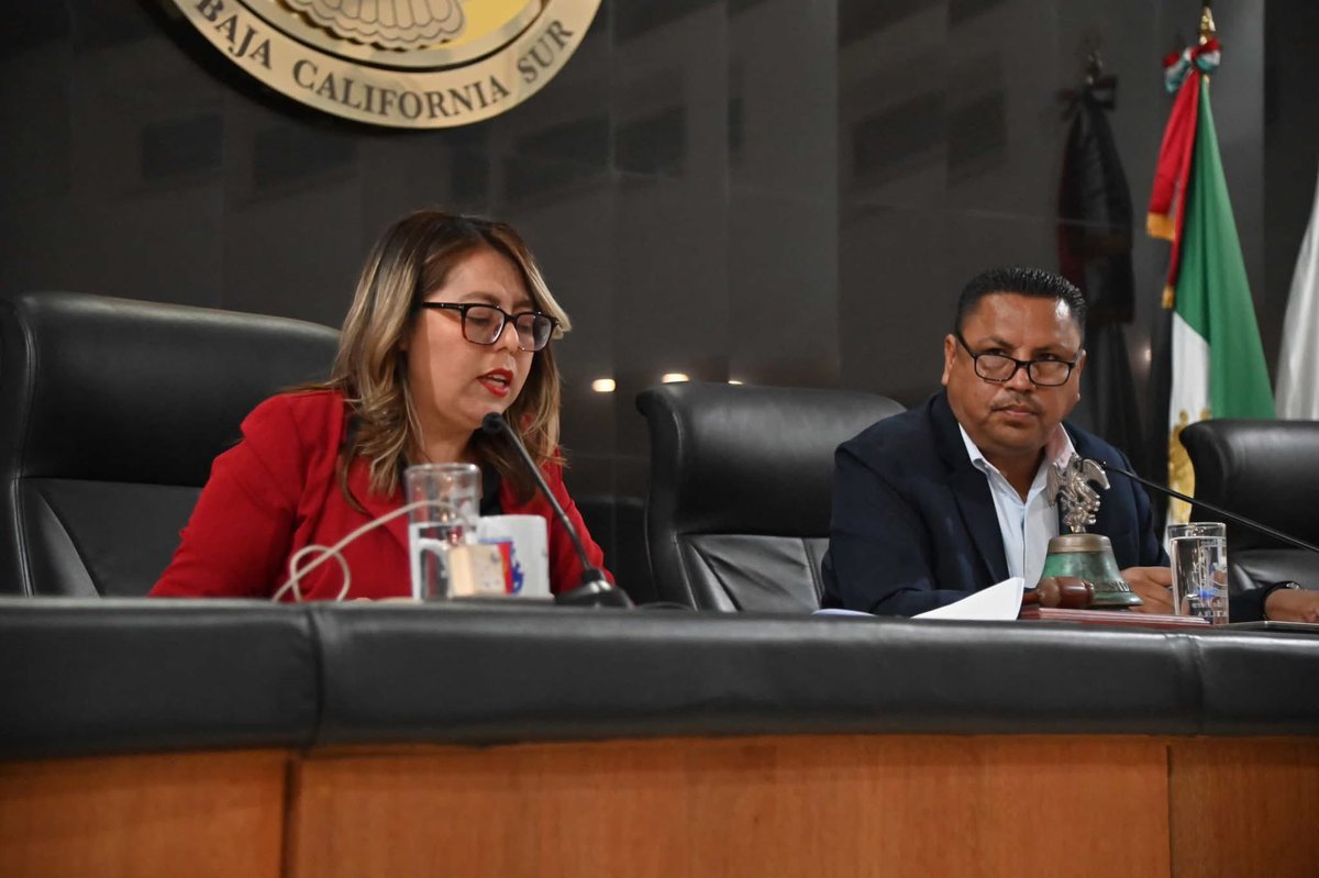 BcsCongreso's tweet image. #AlMomento #PuntoDeAcuerdo
Fue turnado a la Comisión Permanente de Puntos Constitucionles y de Justicia, la iniciativa ciudadana con proyecto de decreto, mediante la cual se deroga el artículo 168 del Código Penal de #BCS, presentado por los ciudadanos Ángel Fabián Gaxiola…