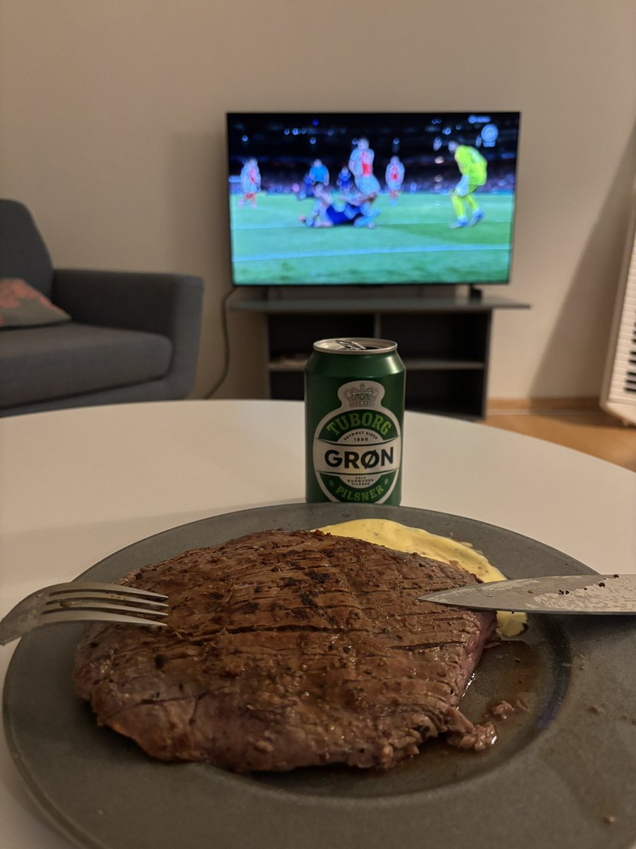 Fyraften… og nej… jeg føler ingen skam ved at spise 700 gram flankesteak.. :-)