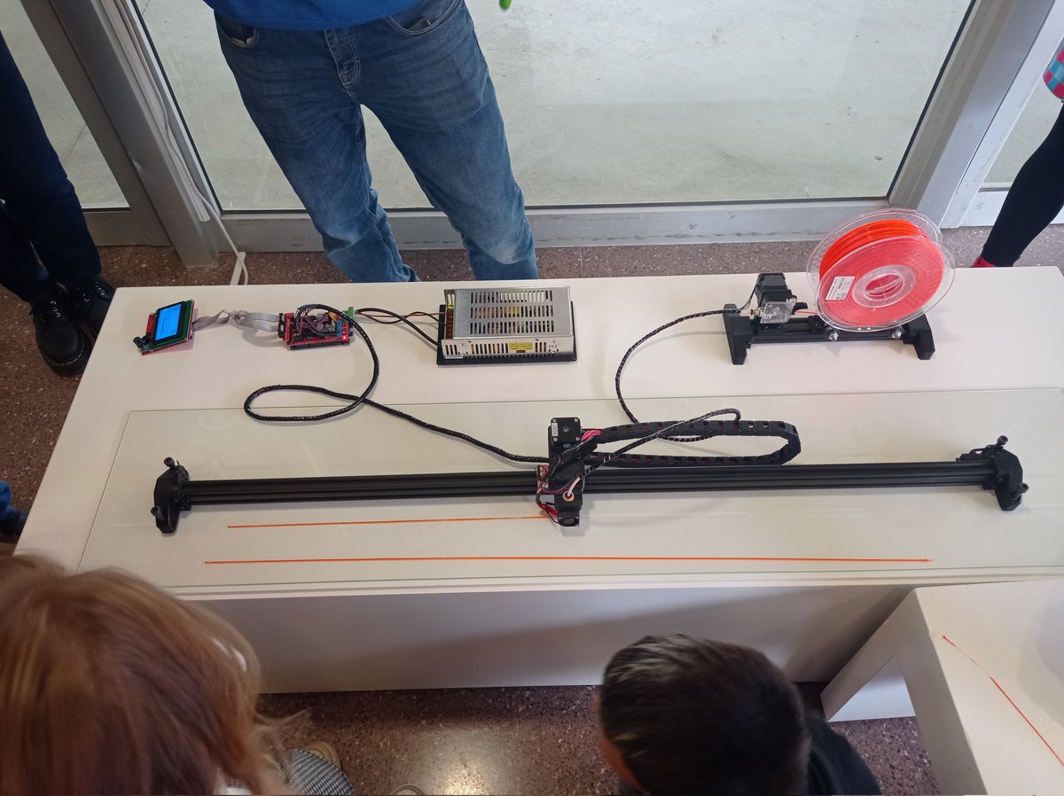 Escola Sagarra (@escolasagarra) on Twitter photo Ahir van venir a l'escola els tècnics de restauració i manteniment del @macba_barcelona per revisar l'estat de l'obra que tenim a l'escola "Infidel Meridià" i engegar-la! 🔧⚙️
<a href="/aliancesmagnet/">Aliances Magnet</a>
<a href="/bcncultura/">Barcelona Cultura</a>
<a href="/consorciedubcn/">Consorci d'Educació</a> Ahir van venir a l'escola els tècnics de restauració i manteniment del @macba_barcelona per revisar l'estat de l'obra que tenim a l'escola "Infidel Meridià" i engegar-la! 🔧⚙️
<a href="/aliancesmagnet/">Aliances Magnet</a>
<a href="/bcncultura/">Barcelona Cultura</a>
<a href="/consorciedubcn/">Consorci d'Educació</a>