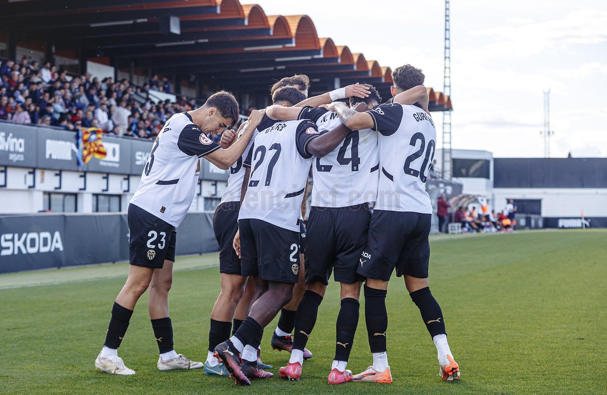 #VCFMestalla 🆚 <a href="/CESabadell/">CE Sabadell 🧅</a> 

🚨 Agotadas todas las localidades disponibles de reserva online para Socio VCF y Abonado ‼️

🦇 Muchas gracias afición‼️

💪 El domingo todos juntos a por la promoción de ascenso