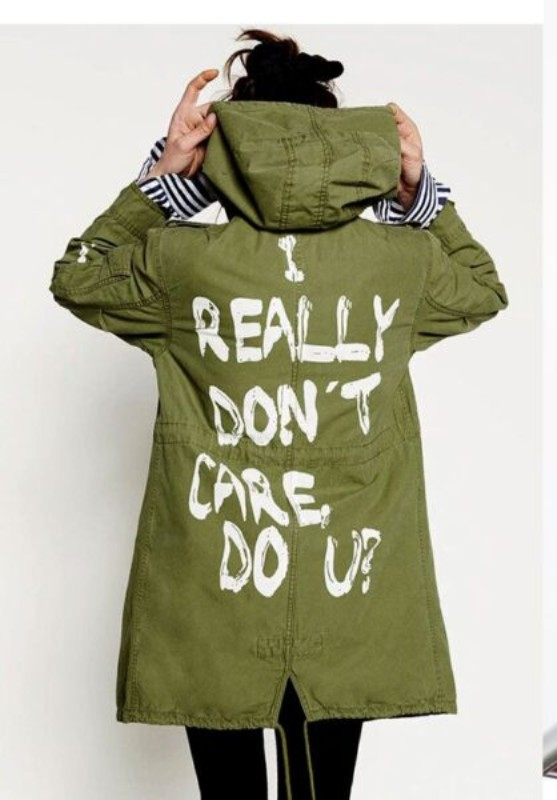 ruby8888's tweet photo. @MAGAVoice I think it should be a requirement to be born in the US
should also apply to POTUS wives. https://t.co/KrYYYMpmIP