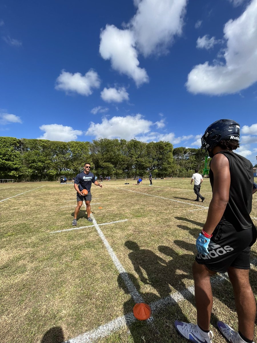 New Era Prep (@eraprep) on Twitter photo River’s new OC Nick LaSala working with the WR room
Coach LaSala is a 561 alum with experience coaching with the Buffalo Bills
@RiverBoyz0 <a href="/CoachLaSala/">Nick LaSala</a> River’s new OC Nick LaSala working with the WR room
Coach LaSala is a 561 alum with experience coaching with the Buffalo Bills
@RiverBoyz0 <a href="/CoachLaSala/">Nick LaSala</a>