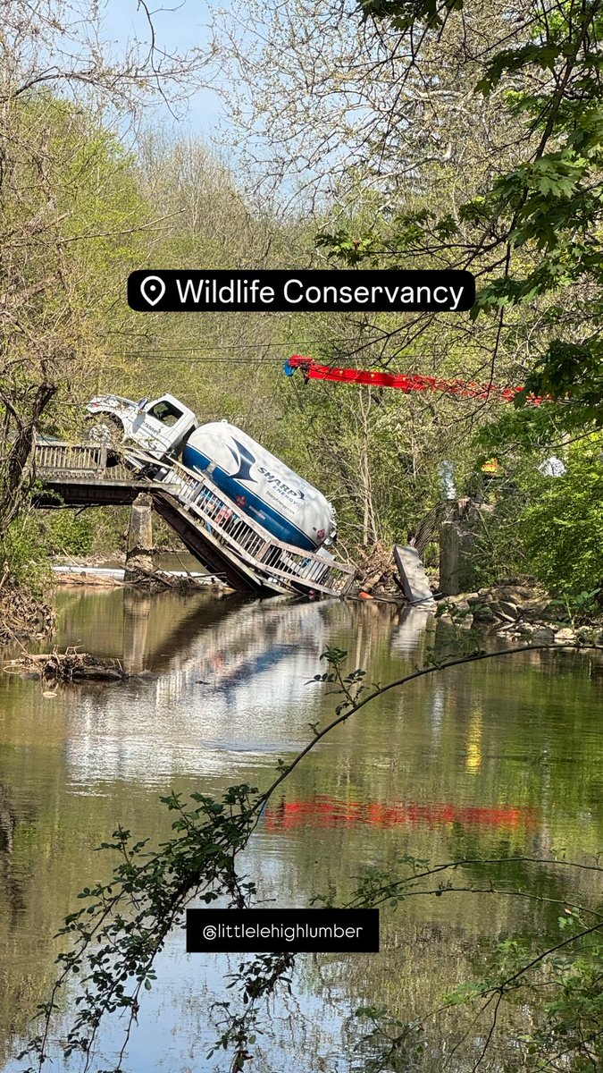 BrianHamill18's tweet photo. Fuel truck collapsed small bridge on the Little Lehigh Creek in Lehigh County, PA at local Wildlands Conservancy site.‼️

Rescue crews are on site and currently containing fuel from being released upstream of the Lehigh Valley’s most popular stocked fishing destination. 🚒

The Little Lehigh Creek is a medium sized cold water stream with spring fed headwaters. 

A popular destination for veteran and amateur fishermen alike, it’s easily accessible to all by the Allentown Parkway. 

Local wildlife organization Lil’ Le High Trout Nursery stocks the stretch with a variety of anglers’ favorites to be enjoyed at this easily accessible and well maintained series of parks along the riverside.  

Many newcomers are provided their first opportunity to try their luck at trout fishing here. 

Others are attracted to the Little Lehigh in the Allentown Parkway for activities like a stroll along the covered bridge tour, biking along the river trail, or perhaps visiting local historical attractions including the Museum of Indian Culture.

@FOX29philly 
@CBSPhiladelphia 
@NBCPhiladelphia 
@6abc @ABC6 
@themorningcall