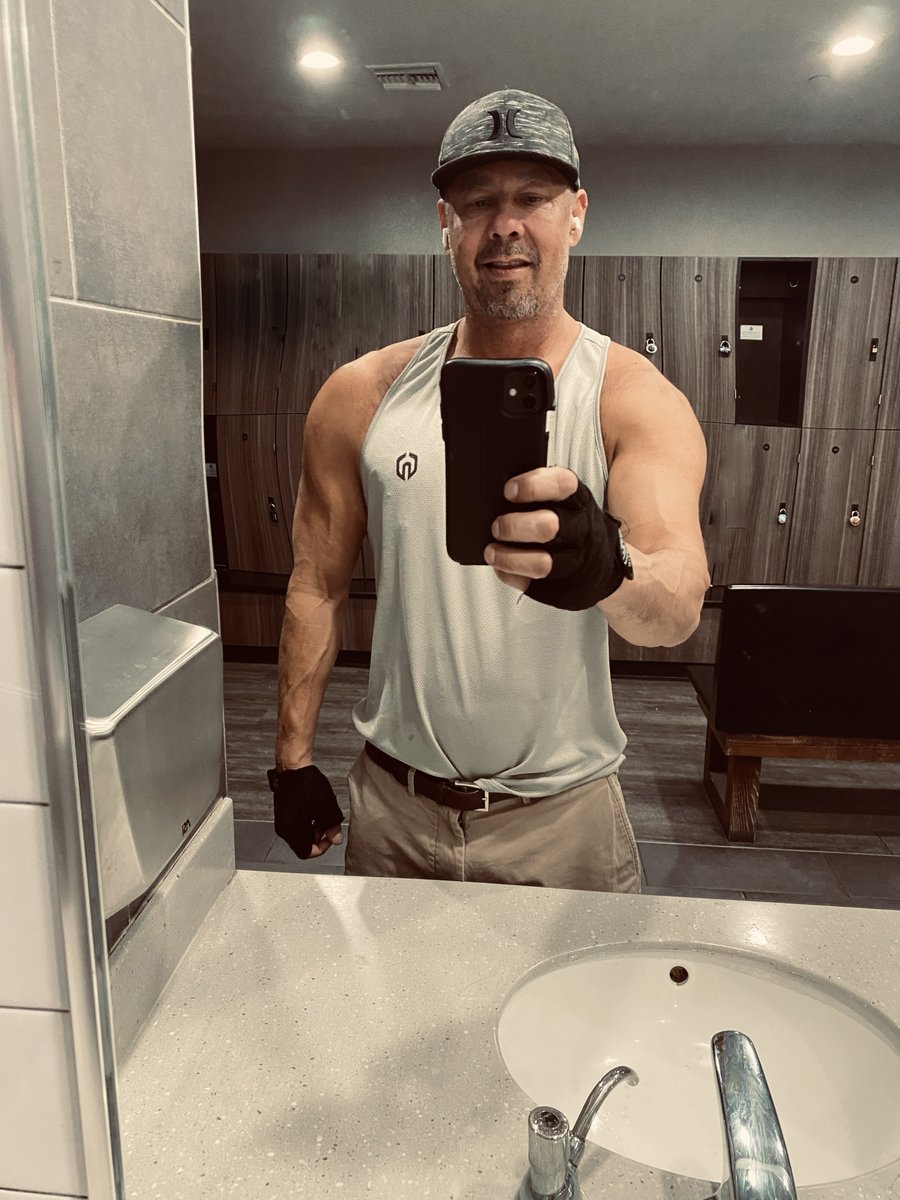 ANTHONY D tweet media