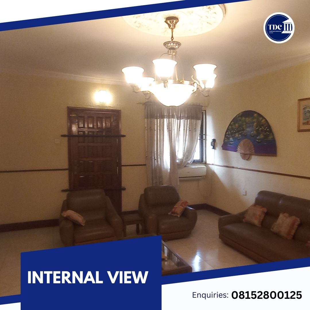 A 4BEDROOM HOME AT ORI-OKUTA FOR N40MILLION

This home releasing internal accommodation into 4Bedrooms with a 3Sitting rooms set on a 666SQM.

Located on Efunlaroja Street, Palace Bus-stop, Ori-Okuta area of Ikorodu, Lagos.

Call/DM: 08152800125