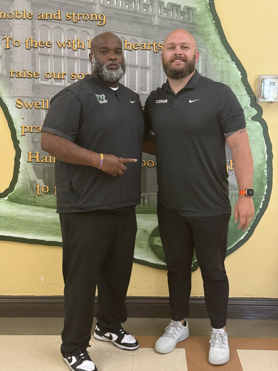 Coach Clarence Williams, M.Ed (@c_williams_fb) on Twitter photo We would like to thank <a href="/benboulware7/">Ben Boulware</a> from <a href="/ClemsonFB/">Clemson Football</a> for stopping by “The Castle on 1st Avenue” this afternoon to check in on the #1stAvenueBoyz #WoodlawnColonelsFootball #RecruitTheWood #Recruit1stAvenue #ComeToTheWood We would like to thank <a href="/benboulware7/">Ben Boulware</a> from <a href="/ClemsonFB/">Clemson Football</a> for stopping by “The Castle on 1st Avenue” this afternoon to check in on the #1stAvenueBoyz #WoodlawnColonelsFootball #RecruitTheWood #Recruit1stAvenue #ComeToTheWood