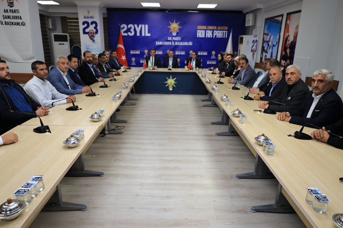 Mehmet İlhami GÜNBEGİ (@milhamigunbegi) on Twitter photo AK Parti Genel Merkez Yerel Yönetimler Başkan Yardımcımız Sayın <a href="/UcarBilal20/">Bilal Uçar</a>, MKYK Üyemiz <a href="/Malikurt14/">Mehmet Ali KURT</a> ve Birecik Belediye Başkanımız <a href="/mehmetbegit/">Mehmet BEGİT</a> ile birlikte İl Başkanlığımızda bizleri ziyaret edip, il teşkilatımızla bir araya geldiler.
Cumhurbaşkanımız Sayın <a href="/RTErdogan/">Recep Tayyip Erdoğan</a>’ın AK Parti Genel Merkez Yerel Yönetimler Başkan Yardımcımız Sayın <a href="/UcarBilal20/">Bilal Uçar</a>, MKYK Üyemiz <a href="/Malikurt14/">Mehmet Ali KURT</a> ve Birecik Belediye Başkanımız <a href="/mehmetbegit/">Mehmet BEGİT</a> ile birlikte İl Başkanlığımızda bizleri ziyaret edip, il teşkilatımızla bir araya geldiler.
Cumhurbaşkanımız Sayın <a href="/RTErdogan/">Recep Tayyip Erdoğan</a>’ın