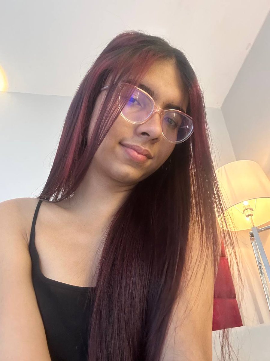 Don’t bring flowers, bring the urge to make me moan hard 🌹
#sexy #tits #model #webcam #stripchat 

redgifs.com/users/sarasaen…