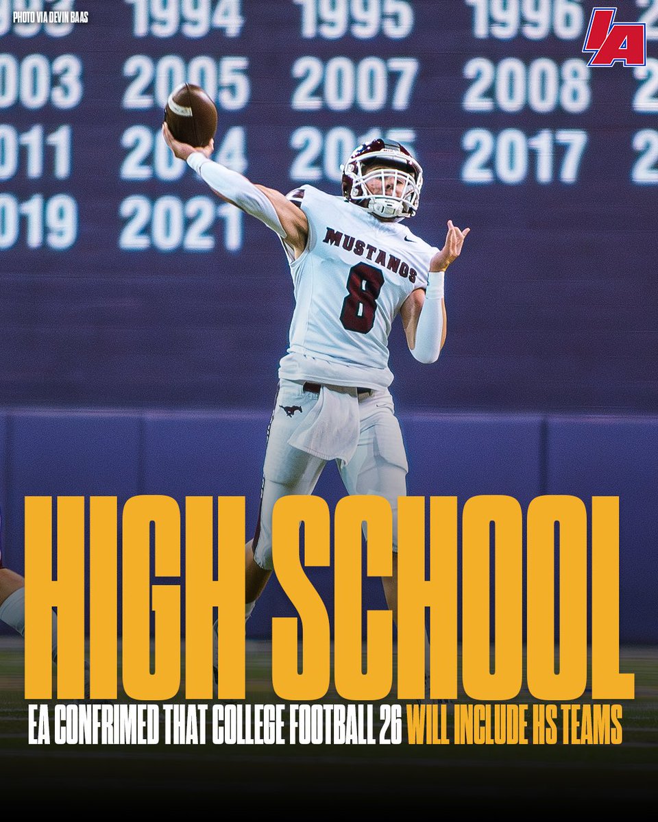 Which Iowa high school will you run your Road to Glory with? 🤔 

#IAfootball X #iahsfb