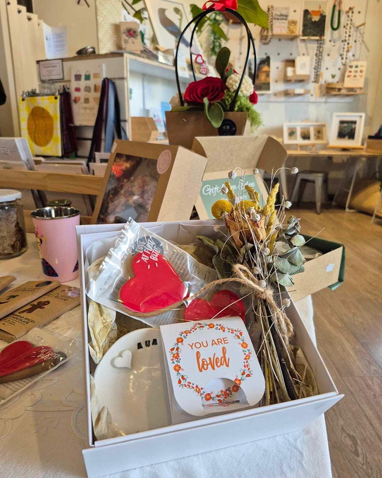 HuttHub's tweet image. The only gift guide you need for Mother's Day - supporting locally based creators, artisans and artists!  goodies.nz/blog/post/1442… #petone #thegoodness #lowerhutt #huttvalley #giftshoplowerhutt #giftshoppetone