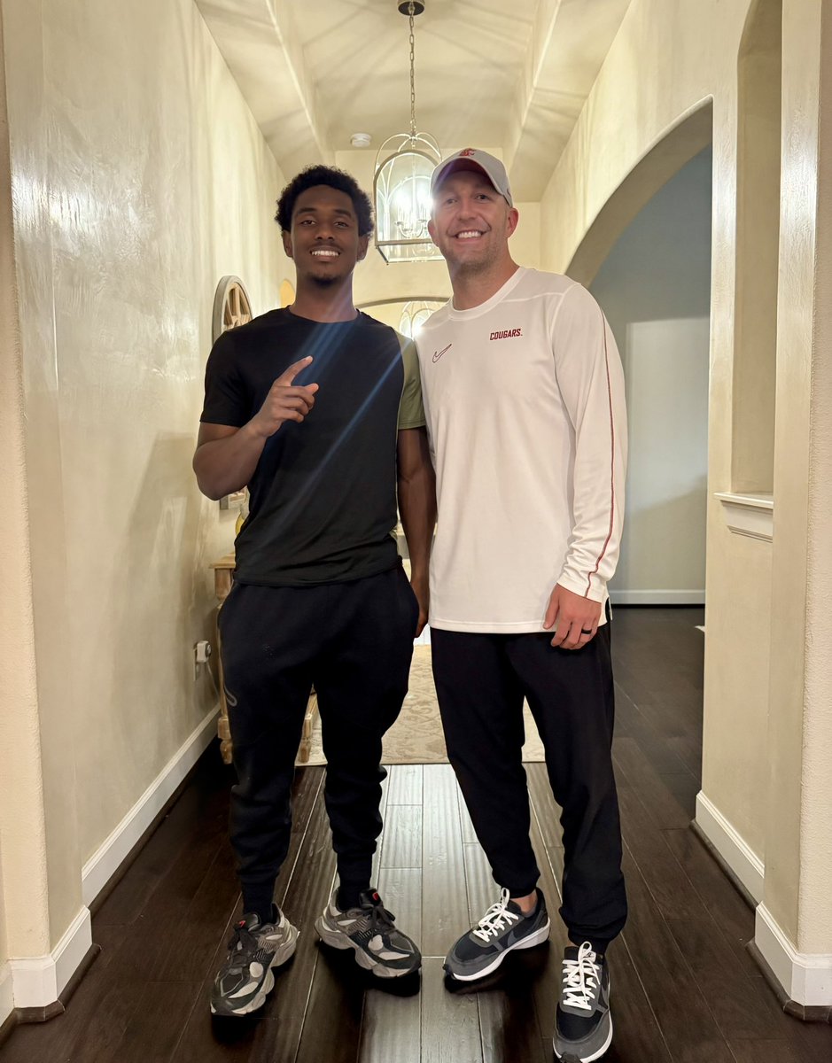 Kaleb Maryland (@kmaryland2026) on Twitter photo Enjoyed my home visit with you coach <a href="/dfreund7/">Danny Freund</a> — my little brothers are still asking for Coach 🤦🏾♂️ Thank you again for coming by #GoCougs <a href="/WSUCougarFB/">Washington State Football</a>
<a href="/RecruitEastside/">Recruit North Shore</a> Enjoyed my home visit with you coach <a href="/dfreund7/">Danny Freund</a> — my little brothers are still asking for Coach 🤦🏾♂️ Thank you again for coming by #GoCougs <a href="/WSUCougarFB/">Washington State Football</a>
<a href="/RecruitEastside/">Recruit North Shore</a>