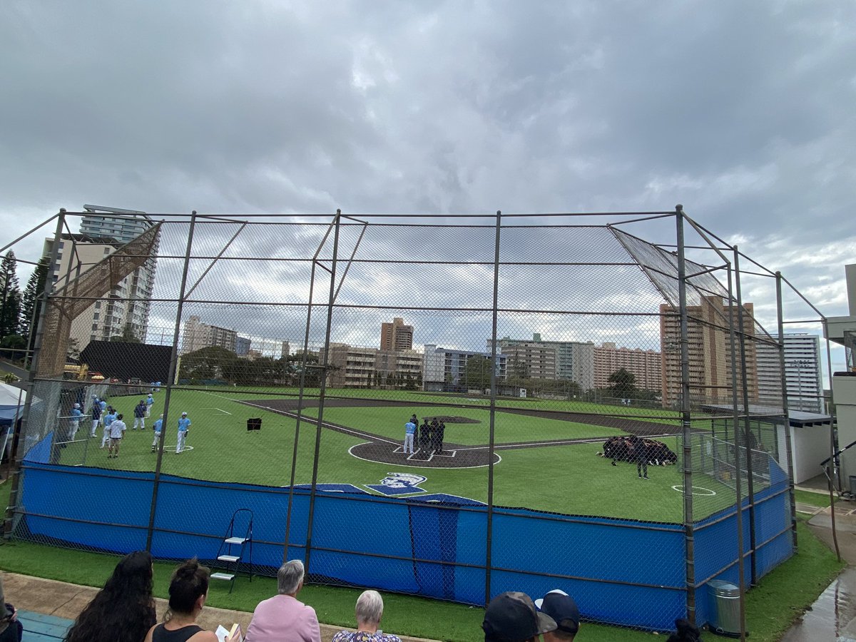 Hawaii Prep World (@hawaiiprepworld) on Twitter photo Play ball! No. 1 Kamehameha and No. 8 ‘Iolani resume their suspended game thanks to the folks at <a href="/mohsathletics/">Moanalua Athletics</a> <a href="/MoanaluaHigh/">Moanalua High School</a>
<a href="/KSKAthletics/">Kamehameha Kapalama Athletics</a> <a href="/Iolani_Raiders/">'Iolani Raiders</a> Play ball! No. 1 Kamehameha and No. 8 ‘Iolani resume their suspended game thanks to the folks at <a href="/mohsathletics/">Moanalua Athletics</a> <a href="/MoanaluaHigh/">Moanalua High School</a>
<a href="/KSKAthletics/">Kamehameha Kapalama Athletics</a> <a href="/Iolani_Raiders/">'Iolani Raiders</a>