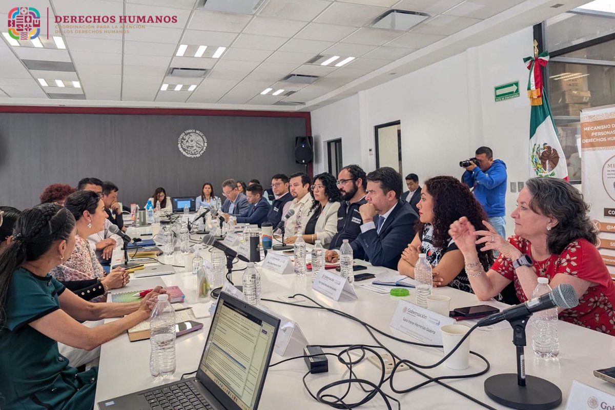 CADH (@cadh_goboax) on Twitter photo El día de hoy, la titular de la #CADH, <a href="/FlorEstelaMH/">Flor Estela Morales</a>, en representación del <a href="/GobOax/">Gobierno de Oaxaca</a>, participó en la 143ª Sesión Ordinaria de la Junta de Gobierno del
<a href="/Mecanismo_MX/">Mecanismo de Protección Federal</a> de la <a href="/SEGOB_mx/">Gobernación</a>, instancia sobre la prevención y protección de personas defensoras y periodistas en nuestro país. El día de hoy, la titular de la #CADH, <a href="/FlorEstelaMH/">Flor Estela Morales</a>, en representación del <a href="/GobOax/">Gobierno de Oaxaca</a>, participó en la 143ª Sesión Ordinaria de la Junta de Gobierno del
<a href="/Mecanismo_MX/">Mecanismo de Protección Federal</a> de la <a href="/SEGOB_mx/">Gobernación</a>, instancia sobre la prevención y protección de personas defensoras y periodistas en nuestro país.