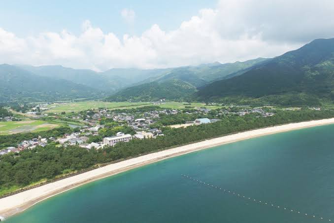 石壁に守られて