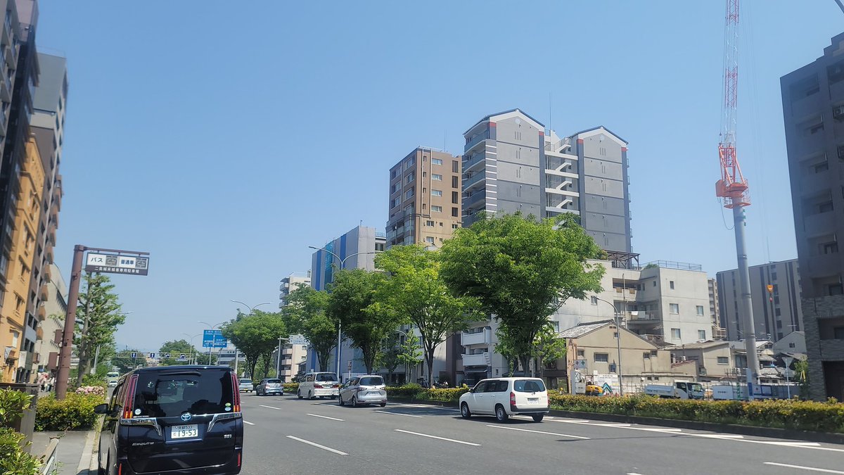 kamemaruboy21's tweet image. #堀川通り
#イマソラ
#三条通り
☕🍞🌄を終えて、アップリンク京都へ向かい🚶ながら、エンディングまで、聴きっぱ❗😆💕
では、また明日➰👋😃
#もーにー
#FmCoCoLo765