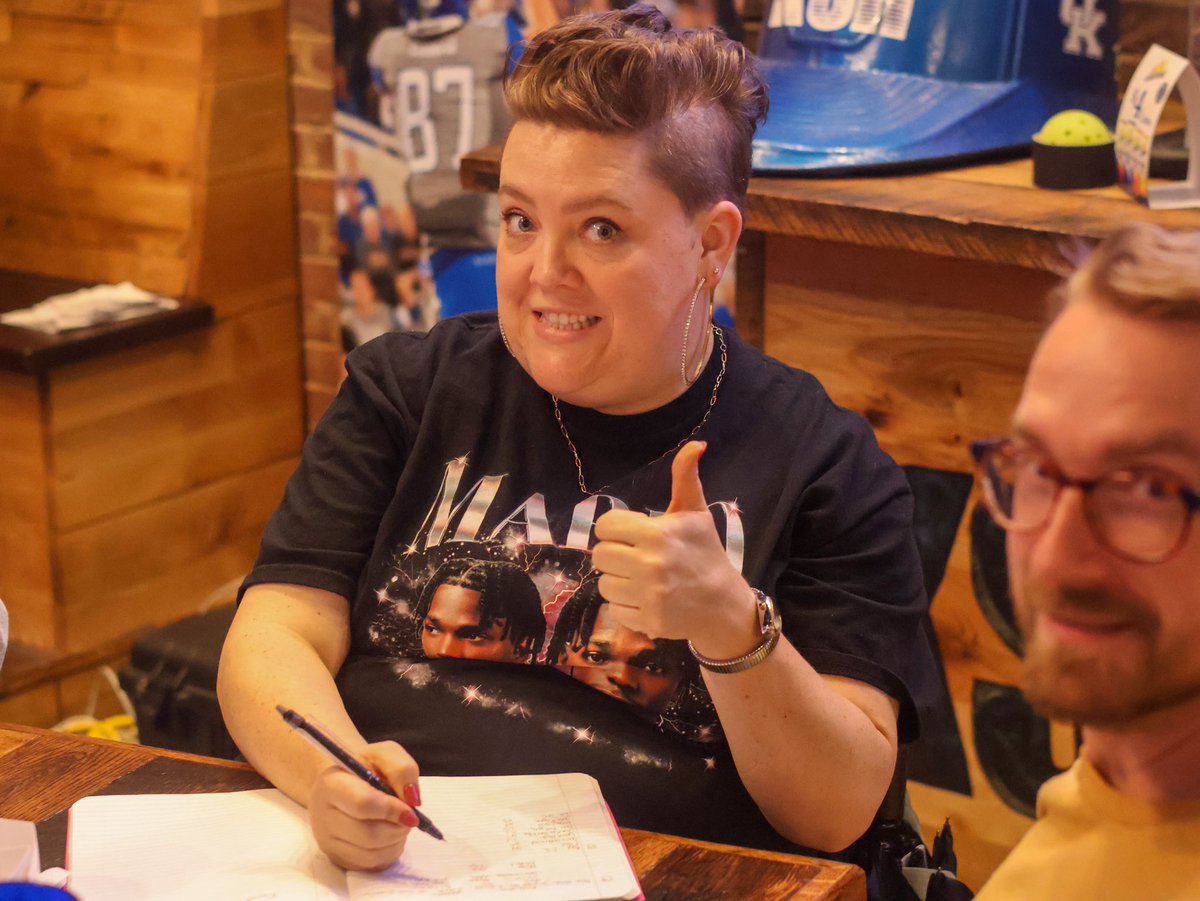 Good vibes all around at Matt Jones Trivia Night.

Thanks to everyone who came out, we’ll see you at the next one.😉