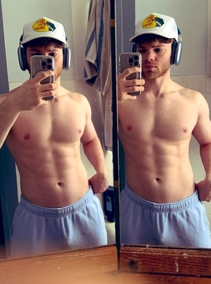 The two mirror angles providing conclusive proof this #Colorado guy is #TeamHelmet. #Cut #Circumcised #VHL #VPL