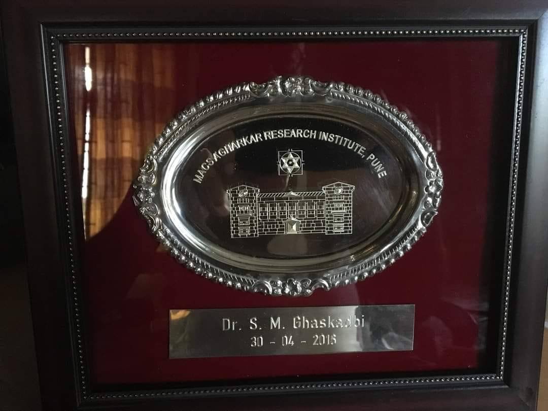 9 yrs since my formal retirement from MACS-ARI!

ए उम्र, माना कि तू बडी हस्ती है।
जब चाहे मेरा बचपन छीन सकती है।
पर गुरूर मत कर अपनी हस्ती पर।
मुझे भी नाज है अपनी मस्ती पर।
गर है दम तो इतनी सी कर खता।
बचपन तो छीन लिया, बचपना छीन कर बता।