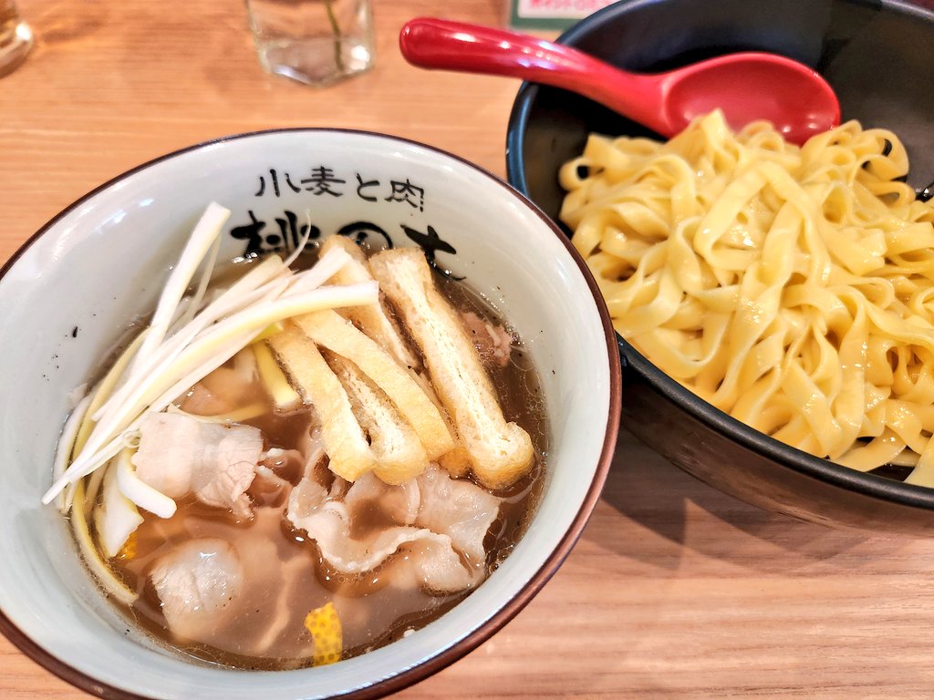 ko_momonoki's tweet photo. 4/30(水)☀
こんにちは、GW楽しんでますか？
桃の木は、通常通り元気に営業中です❗
今日は天気もいいので、新宿からお散歩気分で御苑まで、いかがでしょうか？

そろそろ、春の限定も始まりますので、お楽しみに～❤ https://t.co/hbE1L7ERTj