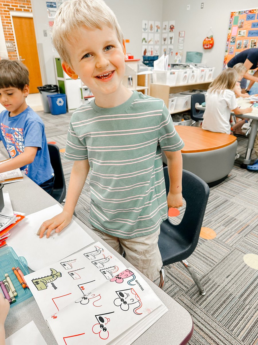 _teachitwright's tweet image. D is for Doodle Day! ✍🏼 #abccountdown2025  @ayerelementary